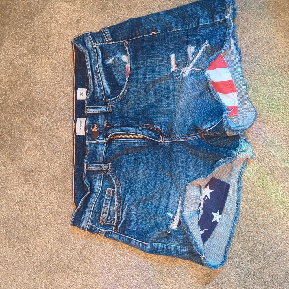 Sneak peek American flag pocket jwant shorts